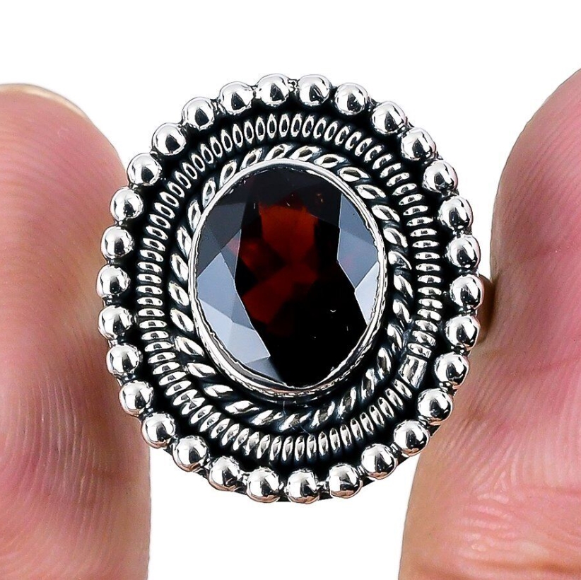 925 Sterling zilveren ring met Granaat 18 mm